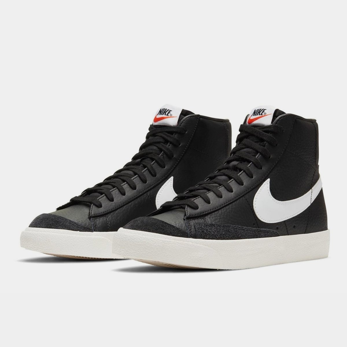 Black and white nike high deals tops