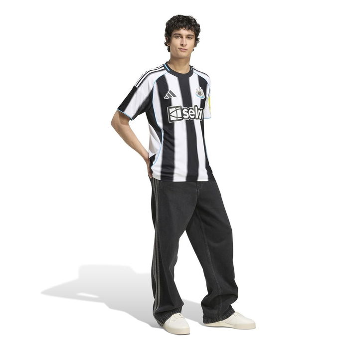 Newcastle United Home Shirt 2025 2026 Adults