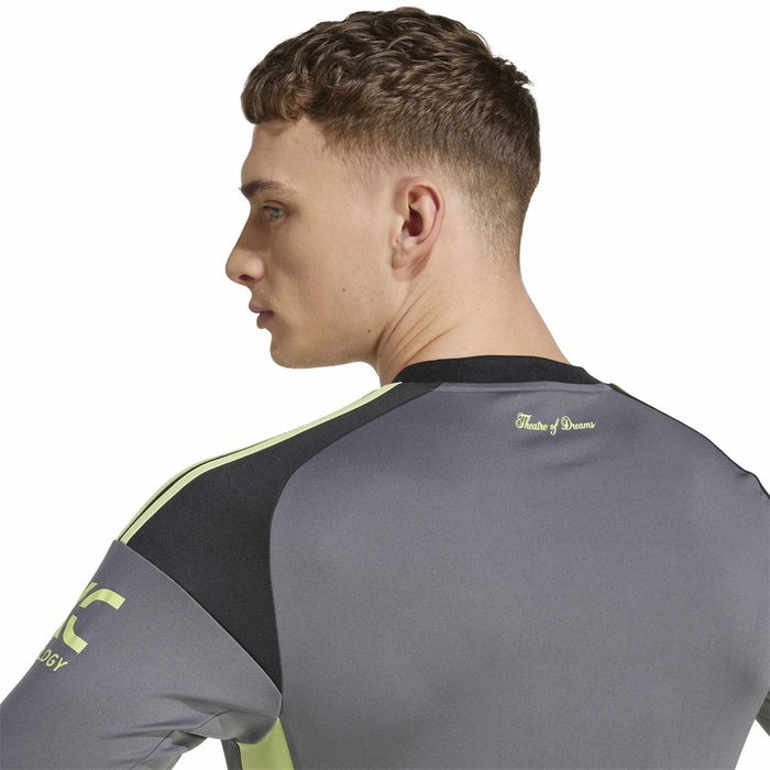 Manchester United Long Sleeve Goalkeeper Shirt 2025 2026 Adults