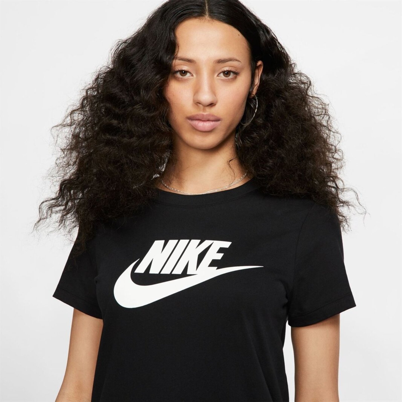 Ladies store nike tshirt