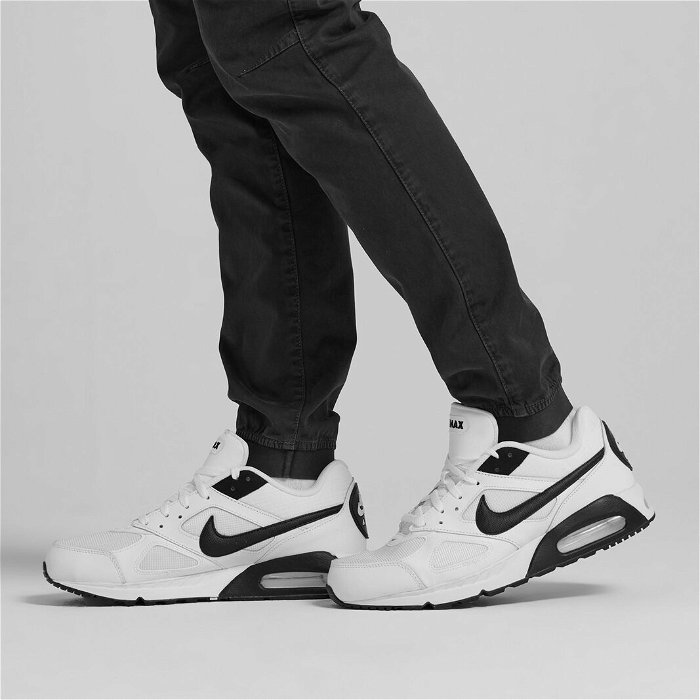 Air Max IVO Trainers
