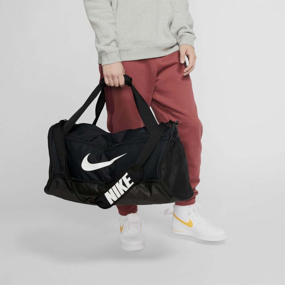 Nike brasilia medium holdall black online