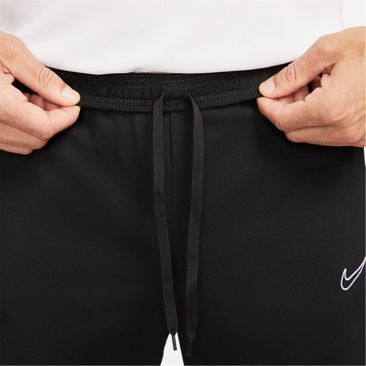 Black nike discount joggers dri fit