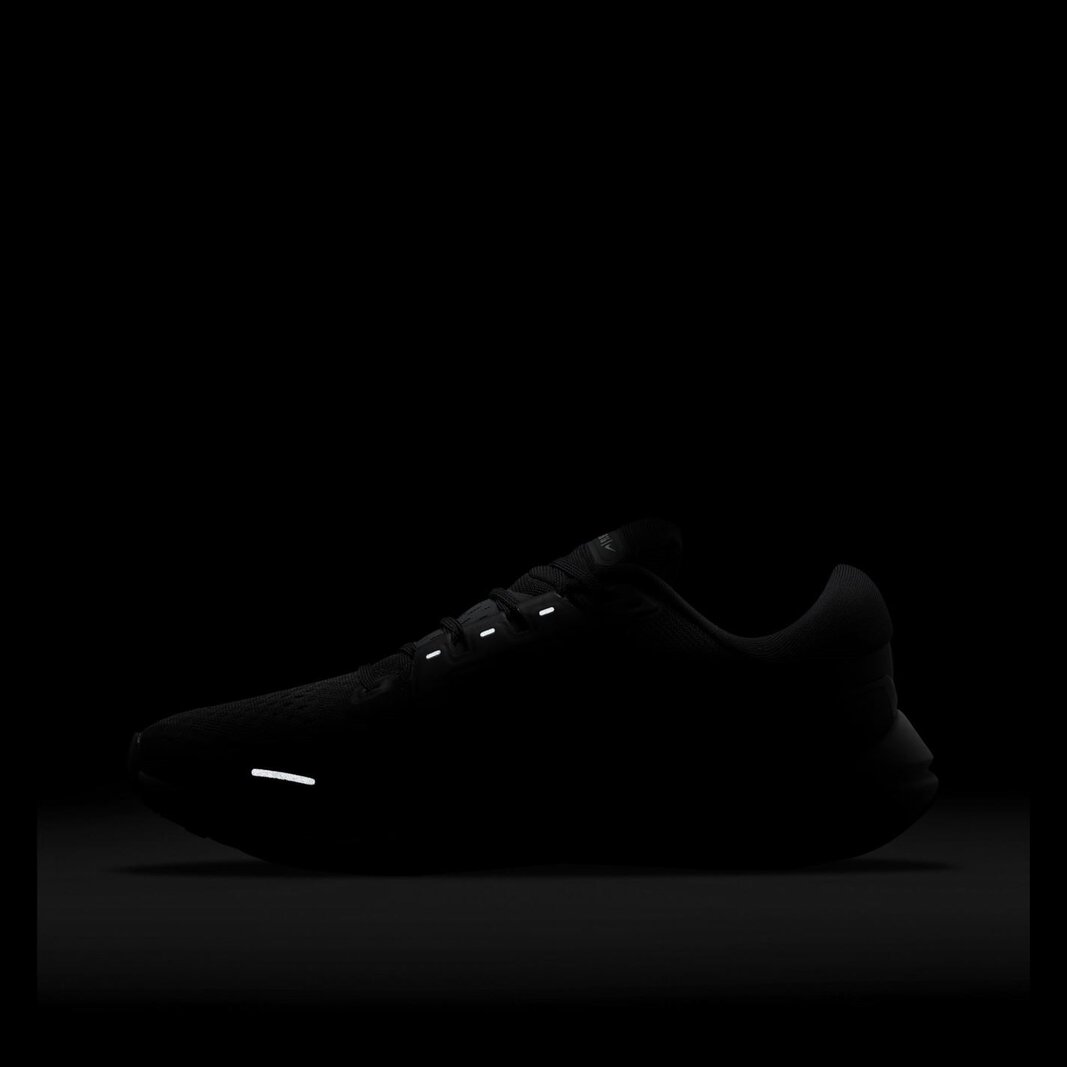 Nike black store sneakers mens