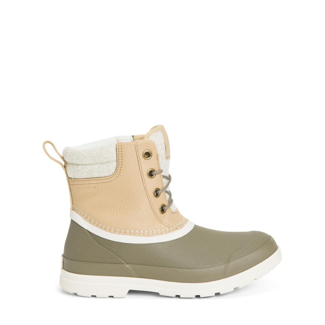 Lace up hot sale duck boots