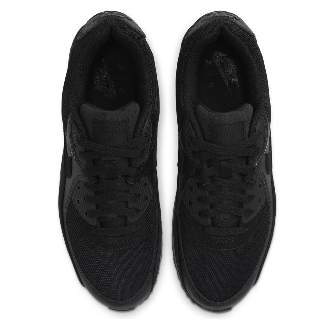 Nike trainers best sale triple black