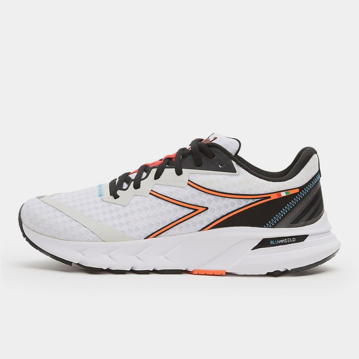 Diadora cheap mythos blushield