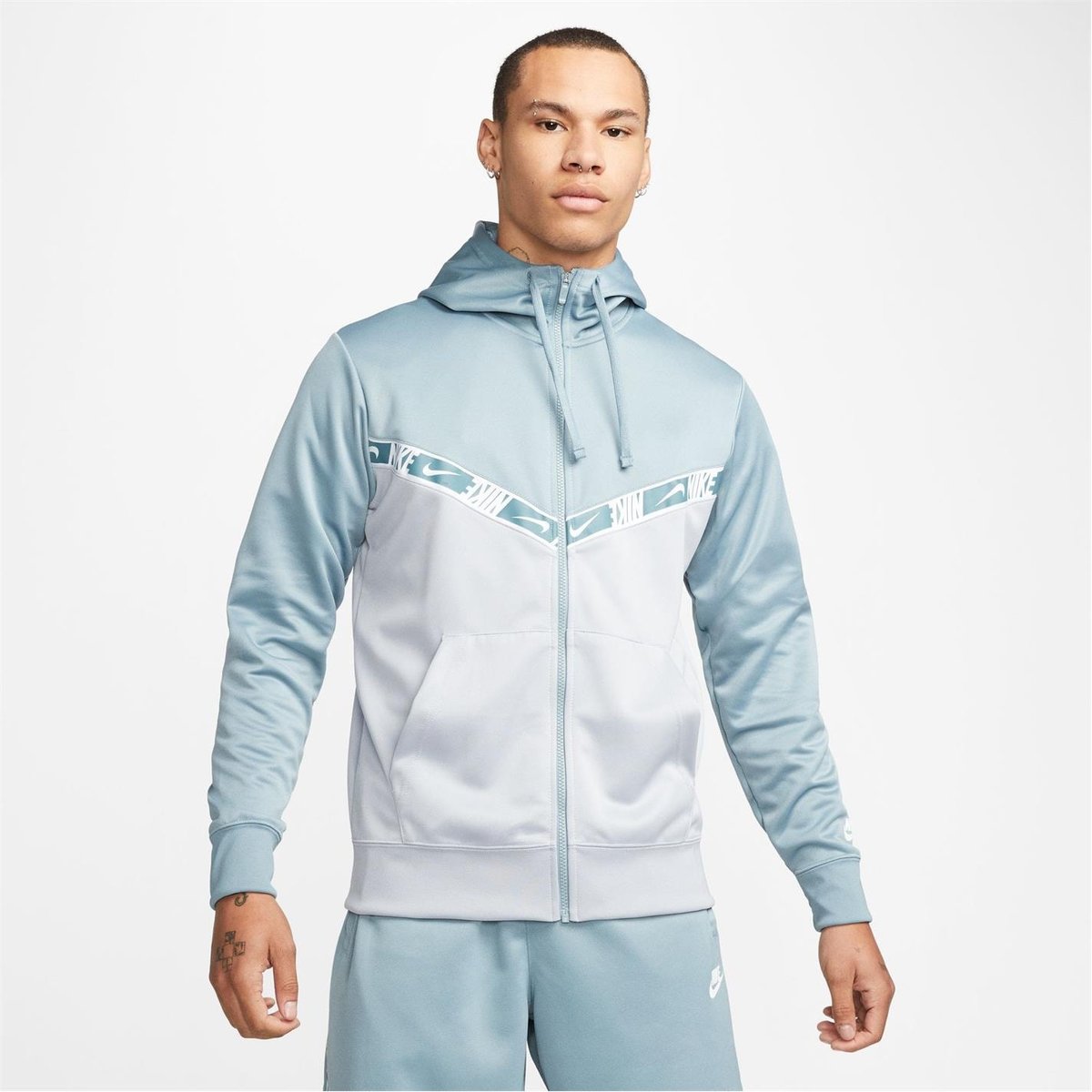 Grey nike on sale hoodie men