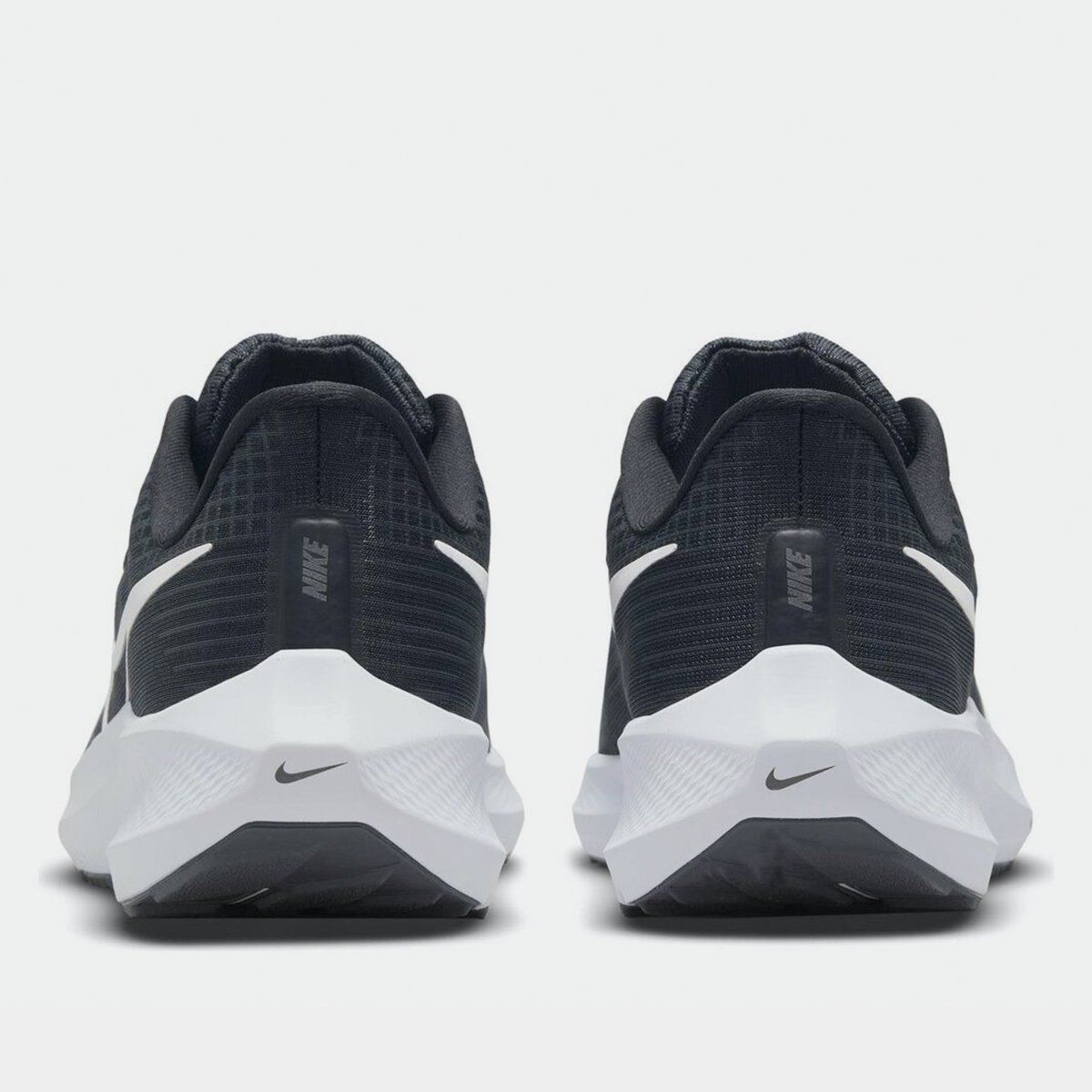 Nike air zoom outlet pegasus black and white